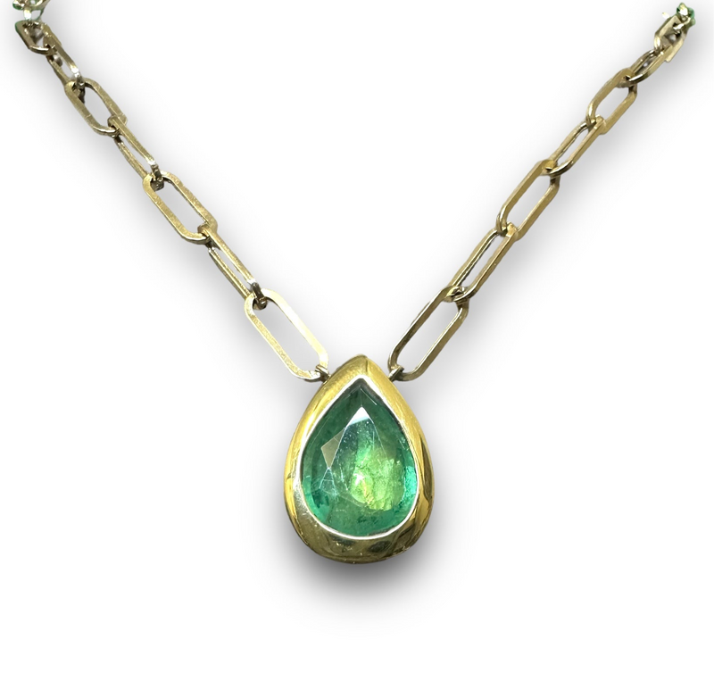 14 Ct Gold Emerald Drop  Pear Shape 2.7 cts Paper Clip Necklace