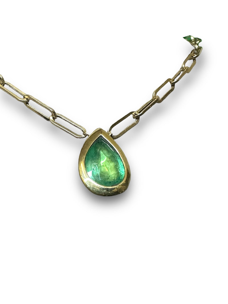 14 Ct Gold Emerald Drop  Pear Shape 2.7 cts Paper Clip Necklace